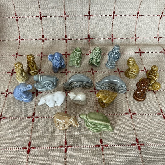 Wade of England Other - Vintage Wade Whimsies England Red Rose Tea Figurine Lot 18 Circus Animals + More